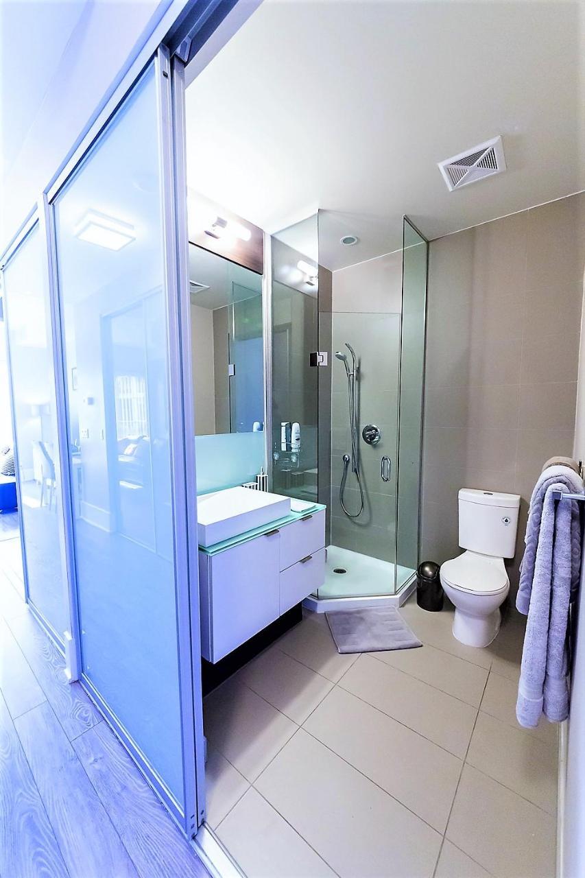 Upscale Suite At Cn Tower, Metro Convention & Rogers Centre Toronto Exteriör bild