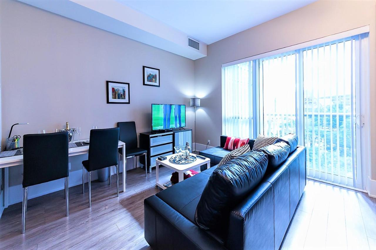 Upscale Suite At Cn Tower, Metro Convention & Rogers Centre Toronto Exteriör bild