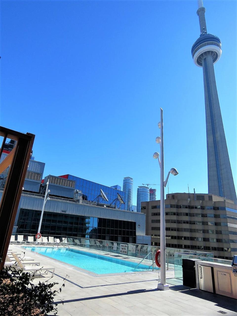 Upscale Suite At Cn Tower, Metro Convention & Rogers Centre Toronto Exteriör bild