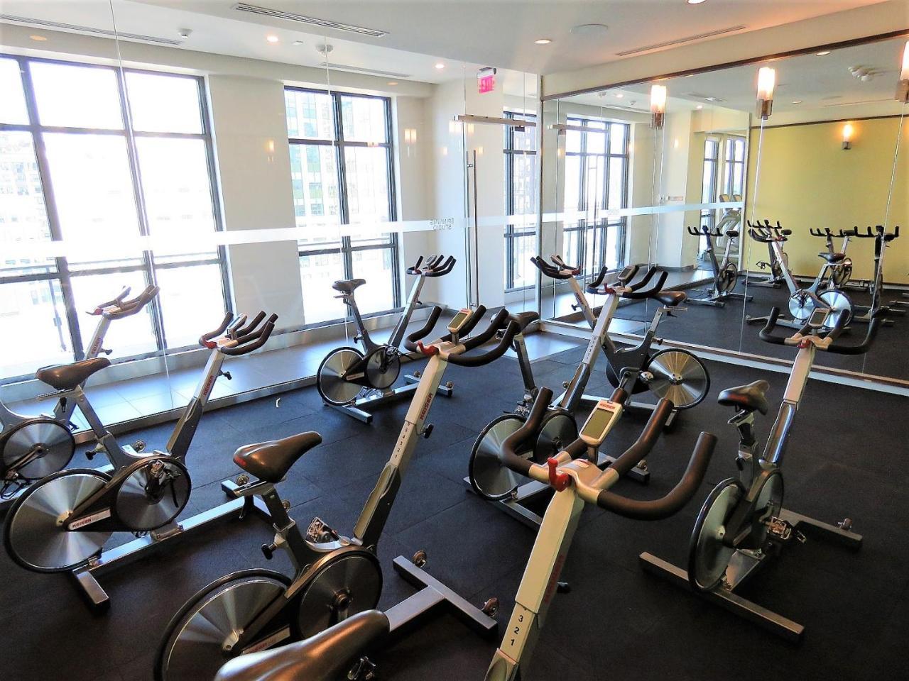 Upscale Suite At Cn Tower, Metro Convention & Rogers Centre Toronto Exteriör bild